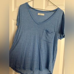 Abercrombie and Fitch light weight vneck tee